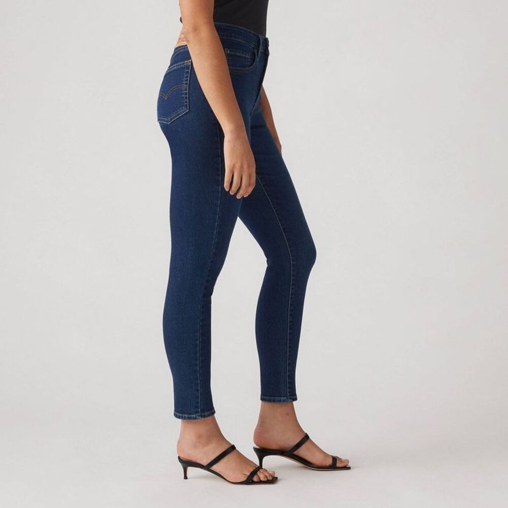 Levi's Women's 721 High-Rise Skinny Jeans - Eternal Indigo 30 - Picture 2 of 3